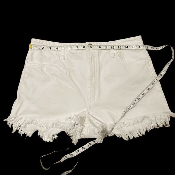 NWOT Show Me Your Mumu High Waisted White Shorts Size 32 - Picture 8 of 12